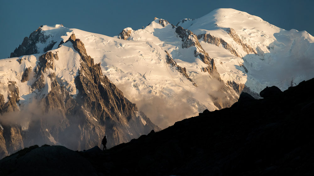 FEEC_cat's tweet photo. Com afecta el canvi climàtic a les activitats de muntanya? 🧗‍♀️🚶‍♀️

🏔️Què ens podem trobar a les glaceres? 

Un relat d'un canvi accelerat. Protegim el que ens envolta, cuidem la muntanya ⛰️🌲🌍

➕ INFO ➡️https://t.co/C5k3nCznaq

#sentlamuntanya #sommuntanya #somnatura https://t.co/Qreia1rTPY