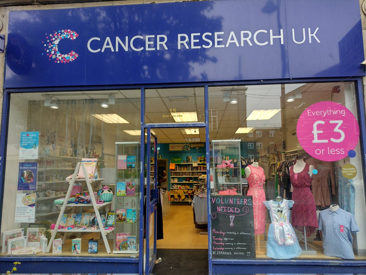 ElmParkShop's tweet photo. Another new window display
#CRUK #PINKWINDOWDISPLAY #PINK #BLUE https://t.co/xyXsiM17y9