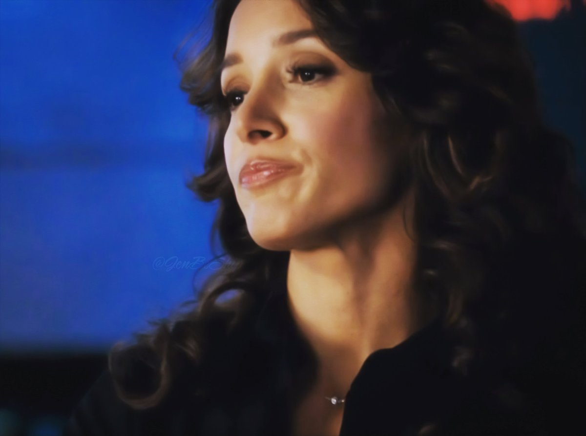 2012 Castle as Sophia Turner #Storyteller #JenniferBeals 🎭 S4E15 Pandora