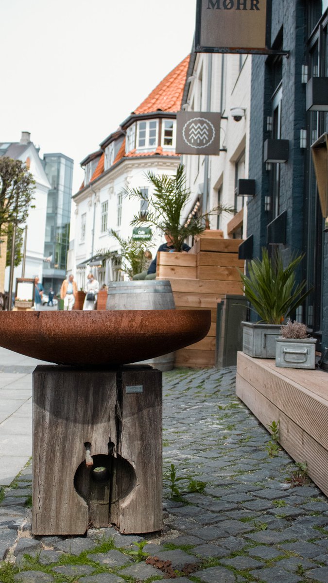 Thorsdesign's tweet photo. Create atmosphere and attract customers with our Cool Top made from reclaimed harbour wood 🥂

#thorsdesign #copenhagen #danishdesign #upcycling https://t.co/J4UTHRpUrh