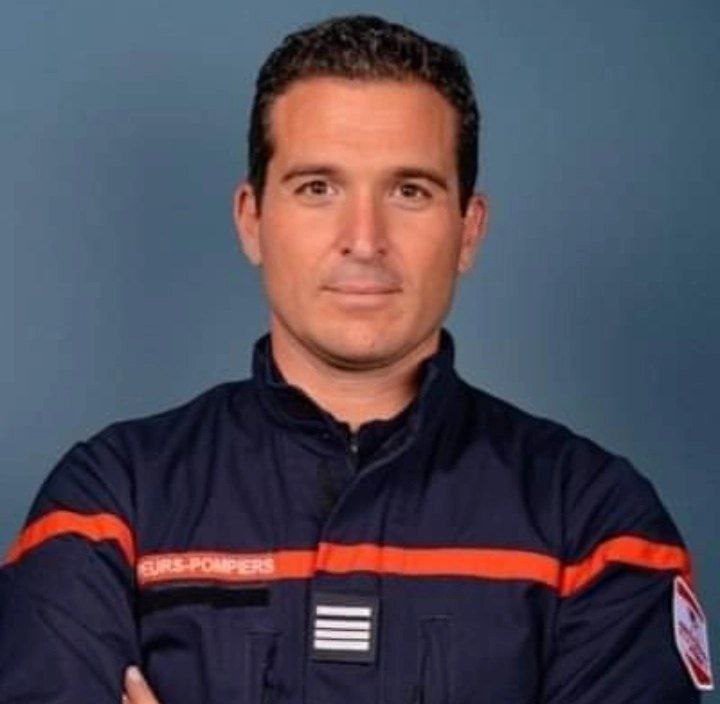 Chat000069 ✊ 🇨🇵 🐞🐞🐞 tweet media