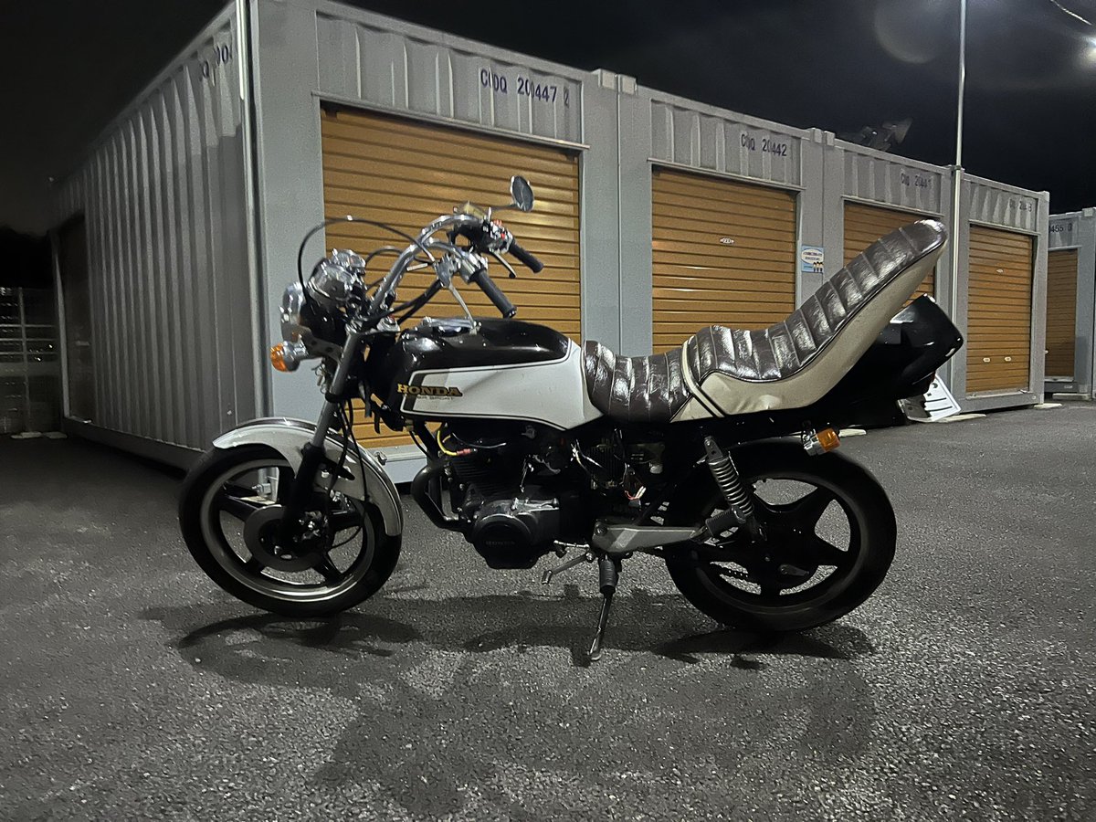 TaigaMinto's tweet photo. 東京都八王子市小比企町で
11日の朝方から16日の朝方にかけて盗まれました
コンテナこじ開けられてました
拡散お願いします
#拡散希望 https://t.co/O3R11V1g5p