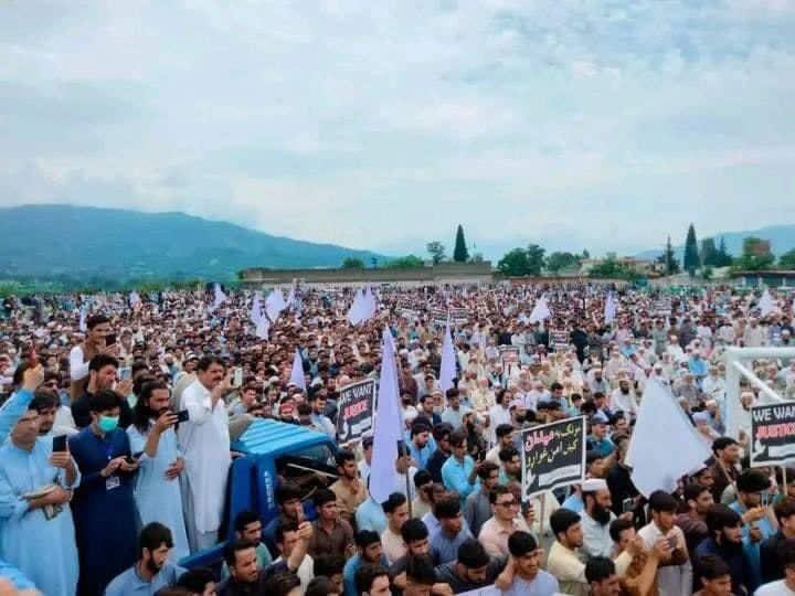 explore_dir's tweet photo. Clicks from #Peace protest today at Lal Qilla Maidan, Dir Lower 
#wewantpeaceInDirMaidan #exploredir https://t.co/3b95hucbYs