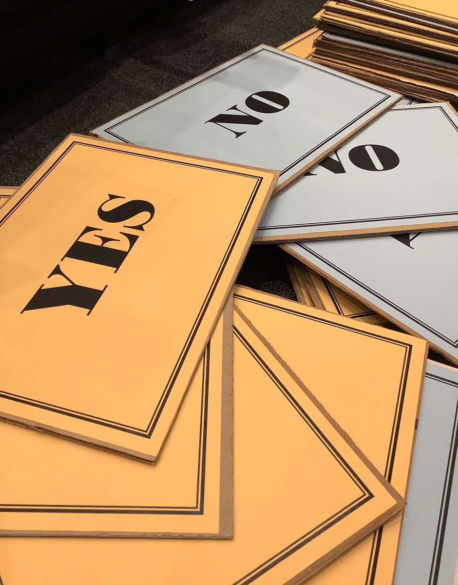 SydneyNano's tweet photo. Gearing up for another big night of science and improv - head to the @CPC_usyd auditorium to catch the Lines Of Best Fit talks on nanotechnology, the future, and (most importantly) comedy! https://t.co/9Oc9L01ivs