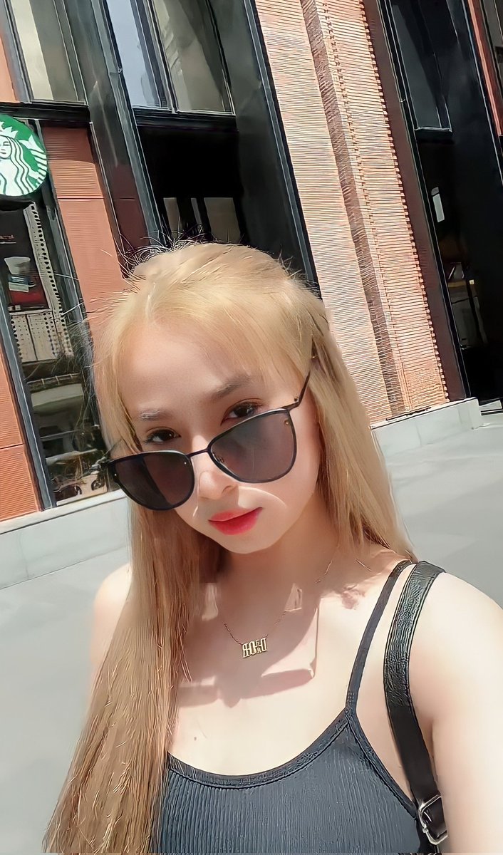 DailyYumi's tweet photo. — Literally a ray of sunshine. @iamyumigarcia 

→https://t.co/oZTnDLc2r4 https://t.co/qoYMyuIbOv