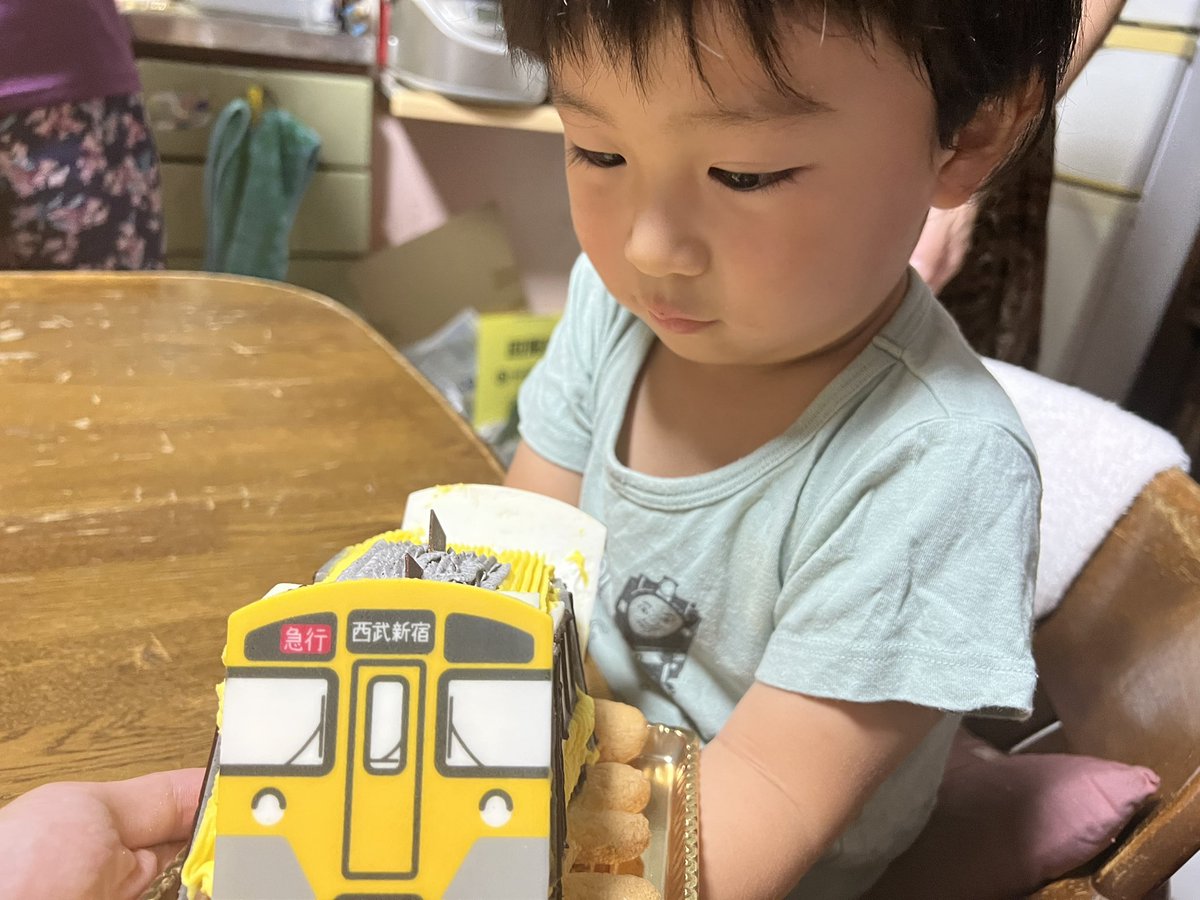 oryyyyyyyyo's tweet photo. 息子、3歳になる。 https://t.co/fKfzLT0xyR