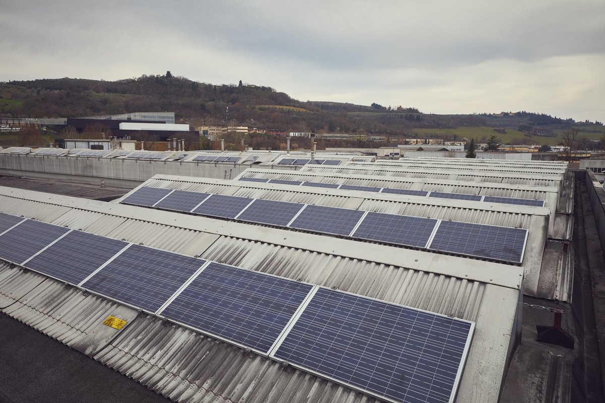 ColussiGruppo's tweet photo. 🔋⚡100% di energia elettrica da fonti rinnovabili in tutti gli stabilimenti.
Il Gruppo, in tutti i siti produttivi, utilizza esclusivamente #energia elettrica da #fontirinnovabili.
Così vengono anche evitate ben 6.818 tonnellate di CO2. https://t.co/fMRsWGuihG