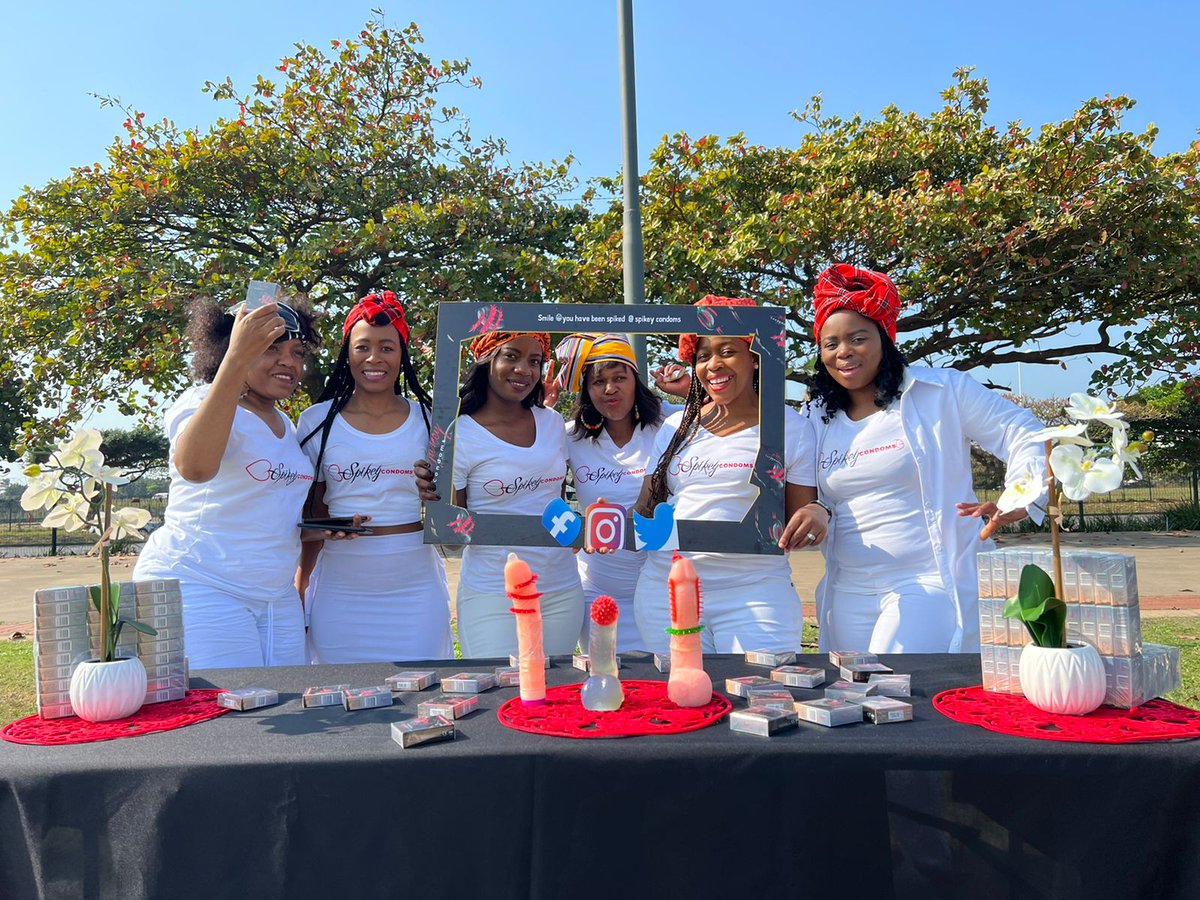 SpikeyCondoms tweet media