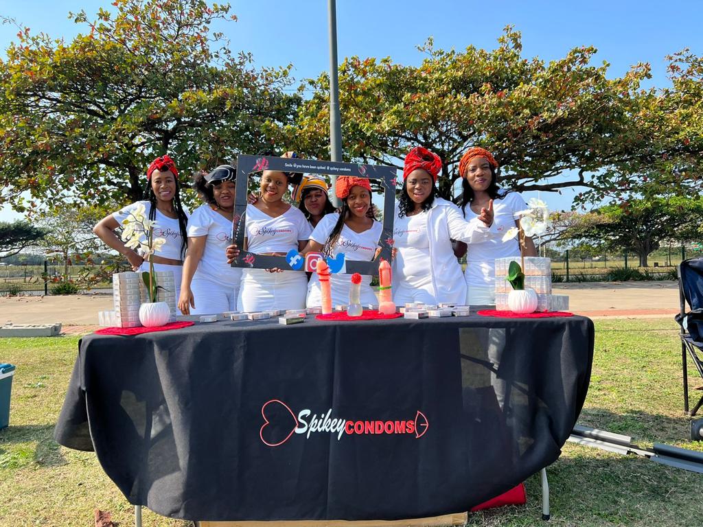 SpikeyCondoms tweet media
