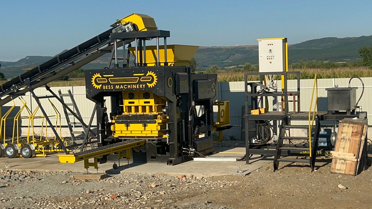 bessmachineen's tweet photo. Bess Block Making Machine Recent installation 05.08.2022
Whatsapp: +90 549 325 6670
Website: https://t.co/o4xNQrdkEg
#concrete #concreteblock #concreteblockmachine #blockmakingmachine #blockmaking https://t.co/k689wNC72p
