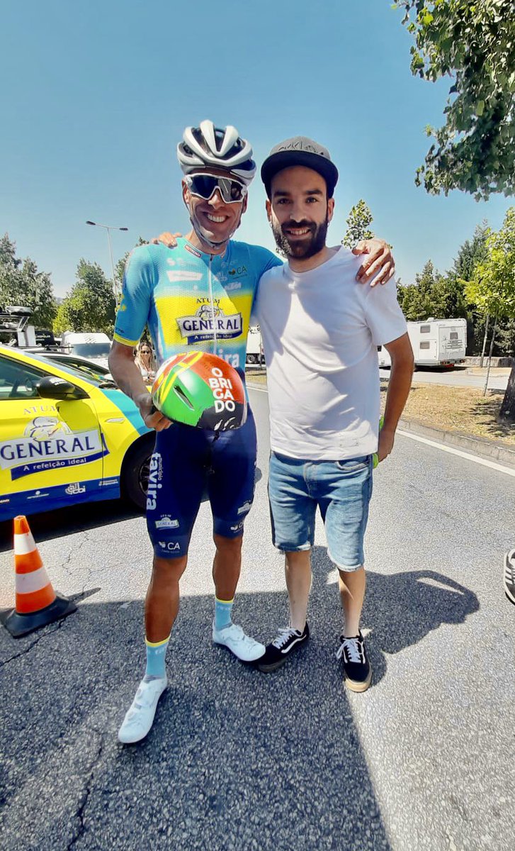 van_der_rocky's tweet photo. A partir de ahora va a haber diez días de agosto que ya no van a ser como antes. Ayer, últimas pedaladas de @amarque3 en la Volta a Portugal… Y para un día especial, un diseño especial. Obrigado Álex! https://t.co/smR5AWejLE