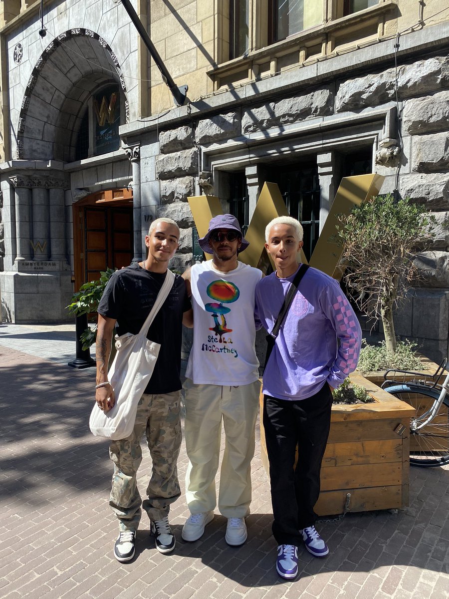 gilleswijntuin's tweet photo. Thank you @LewisHamilton for taking your time, during your well-deserved vacation, to converse with me and my brother about education, background and the way you strengthen us two black kids through your own similar experiences and being our ultimate role model. Forever thankful. https://t.co/aNSBnoPZpb