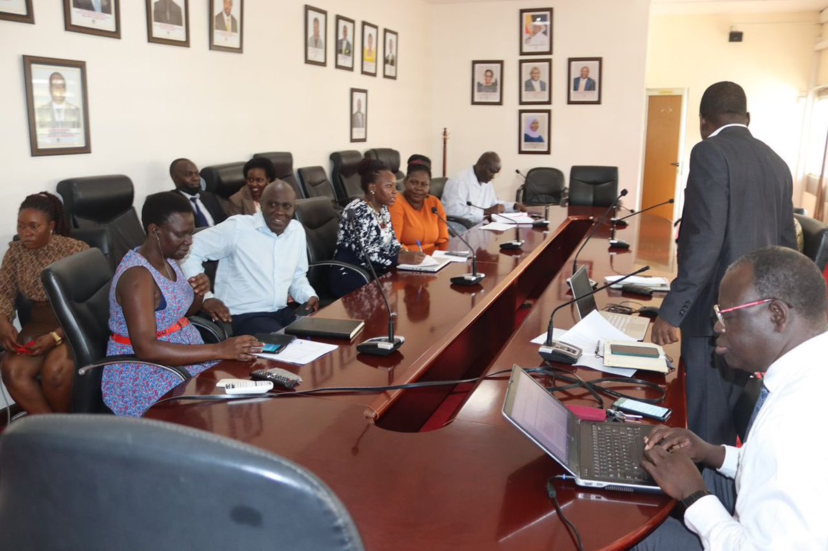 BaryomunsiLiz's tweet photo. @GovUganda introduced the learning of civic education as a tool of molding well-informed active citizens and improve standards of living for Ugandans. @MoICT_Ug @azawedde @MosesWatasa @KambarageKakon3 https://t.co/v3uUPfEVQS