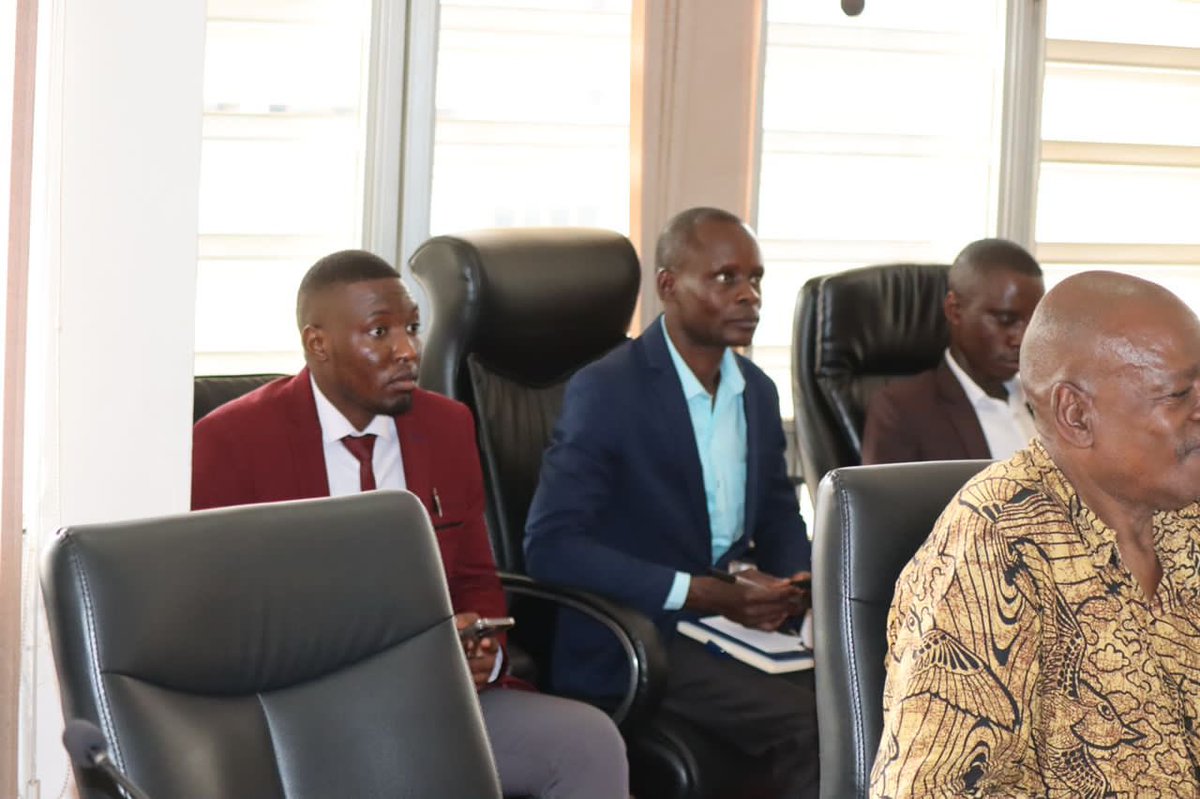 BaryomunsiLiz's tweet photo. @GovUganda introduced the learning of civic education as a tool of molding well-informed active citizens and improve standards of living for Ugandans. @MoICT_Ug @azawedde @MosesWatasa @KambarageKakon3 https://t.co/v3uUPfEVQS