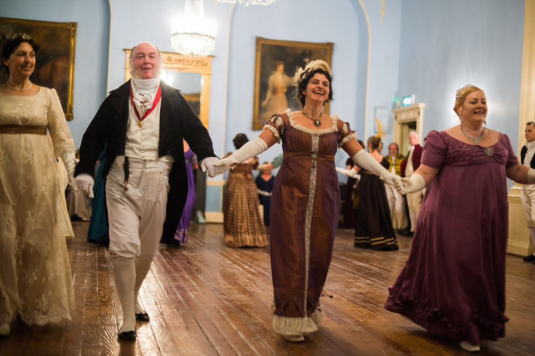 We are thrilled to announce two brand new #events for September! Both to be hosted at the No.1 Royal Crescent Museum, these events promise a tantalizing glimpse and experience of Georgian life with all its finery, entertainment - and of course dancing! 💃

🧵