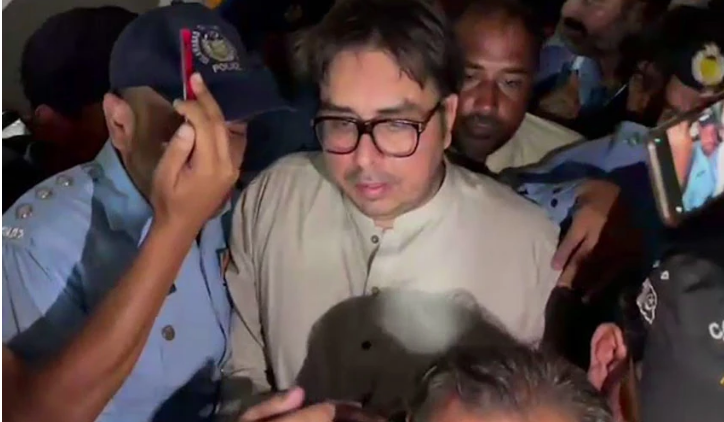 Nawaiwaqt_'s tweet photo. شہبازگِل کیس: عدالت کا سیشن جج کوجسمانی ریمانڈ کی درخواست دوبارہ سننےکاحکم
https://t.co/3mnjogiUFn
#IHC #Rehearing #Plea #Physical #Remand @SHABAZGIL @PTIofficial @GovtofPakistan #HighCourt #Islamabad https://t.co/gcsyK9E9A1