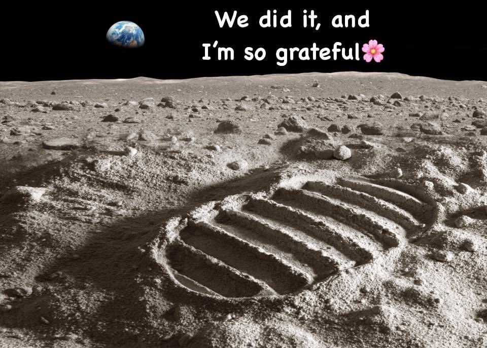 mumdys's tweet photo. Un grand pas … 

Et de 3 en majorité … 🥹

Et de 3 en chemin, sur leur chemin … 😊

Et de 2 qui continuent à se donner la main … 🥰

I, we, They did it  and I’m so grateful ✨ https://t.co/m5RxssCkRI