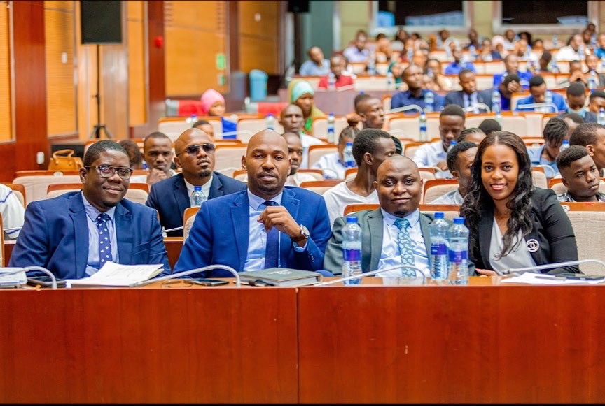 jabilihamza's tweet photo. I was so impressed to see young people fully engaged in the dialogue with senior citizens on ways to address employability issues, particularly the white color job syndrome versus the reality. #vijanaconnect https://t.co/QSEdAE682k