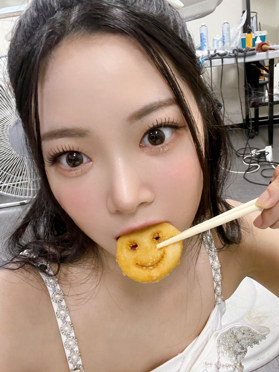 euncaeyi's tweet photo. ㅤ

It was wonderful to perform Fearless in front of Fearnot once again at Seoul Festa!! Please go home safely and feed your tummy, nyaaam >~<
ㅤ
ㅤ https://t.co/WzfIJbmE0x