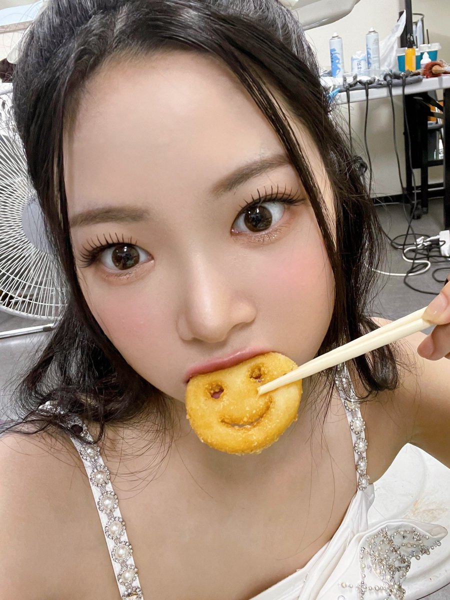 euncaeyi's tweet photo. ㅤ

It was wonderful to perform Fearless in front of Fearnot once again at Seoul Festa!! Please go home safely and feed your tummy, nyaaam >~<
ㅤ
ㅤ https://t.co/WzfIJbmE0x