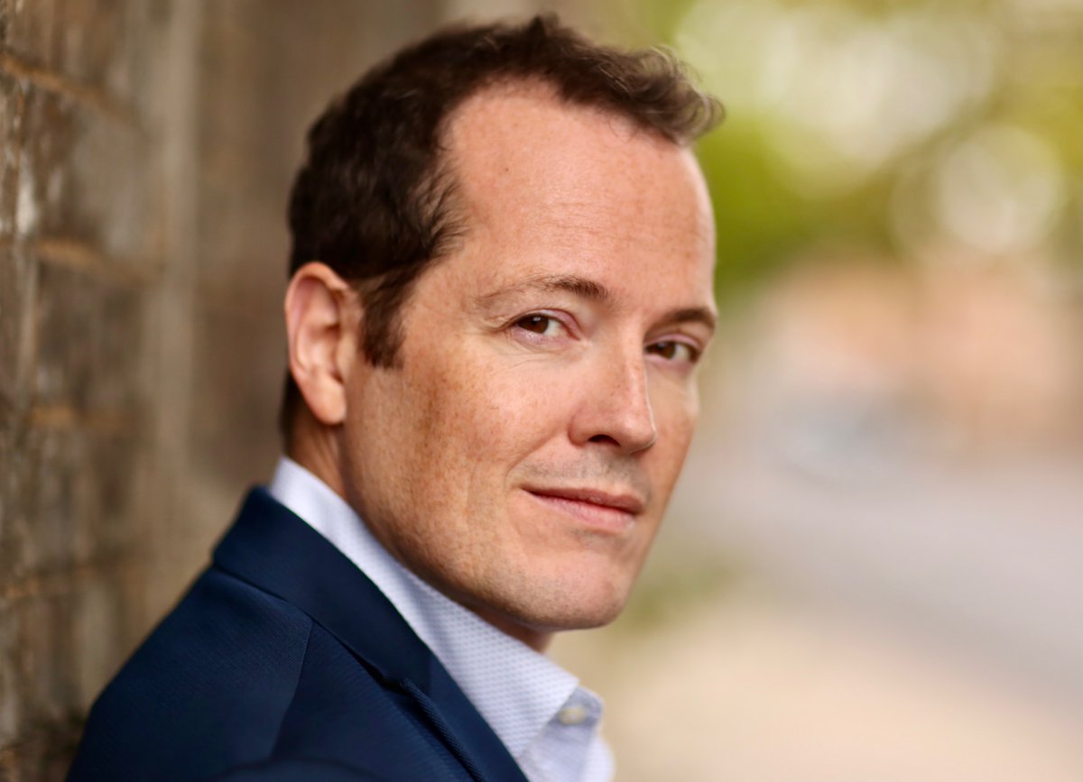 smithagregory's tweet photo. new headshots. @Aston_Mgt thanks #jenniescott# #augustrefresh https://t.co/CeTIP6LRSy