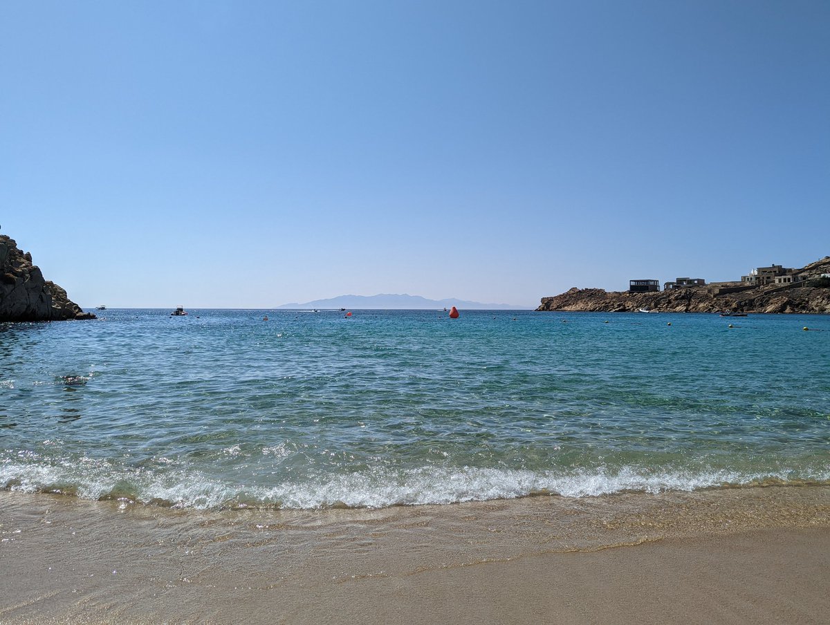 dsjellz's tweet photo. Made it to Super Paradise beach in #Mykonos, and I haven't spontaneously combusted from the heat ..yet. https://t.co/jYtYKr7SbG