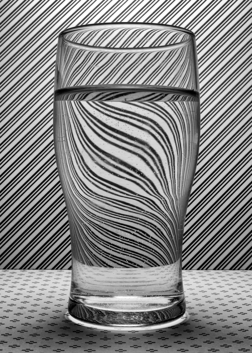 WATER AND GLASS - Week 33 Challenge: hedonviewfinders.wordpress.com/2022/08/15/wee… #viewfinderschallenge
#viewfinderschallengeweek33