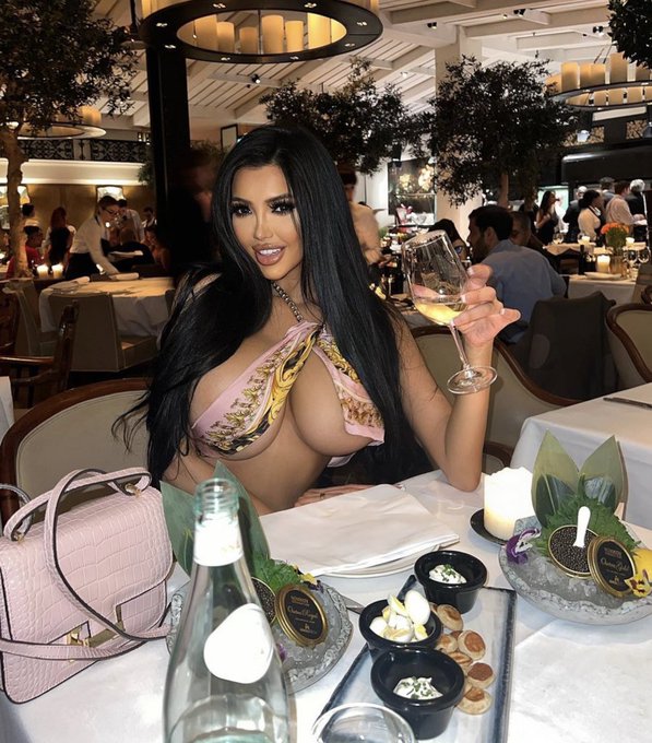 Cheers daddy https://t.co/CRibxo2dtv