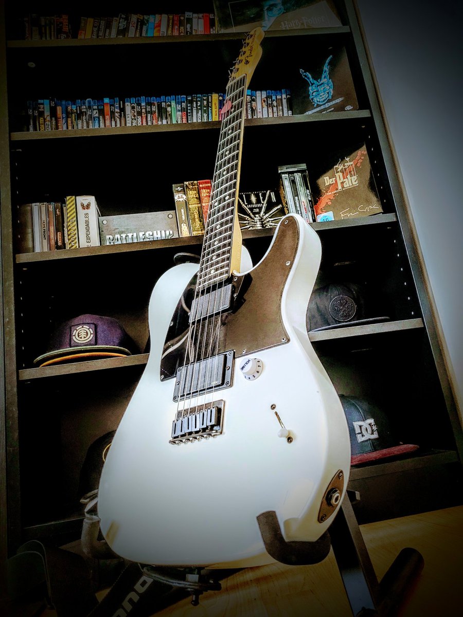 needs_hobby's tweet image. Rehearsals for our upcoming concert at The Raven in our hometown Straubing start this week! Better get in shape with my #fender Jim Root Telecaster. I love this #guitar 🎸