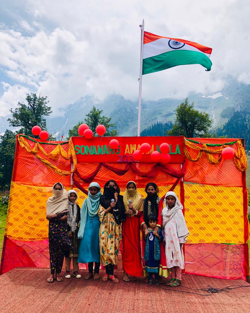 Pardeep786887's tweet photo. #hargartiranga 
#KashmirMainHarGharTiranga 
#MeraTirangaMeriShaan https://t.co/95Vzc6vk6O