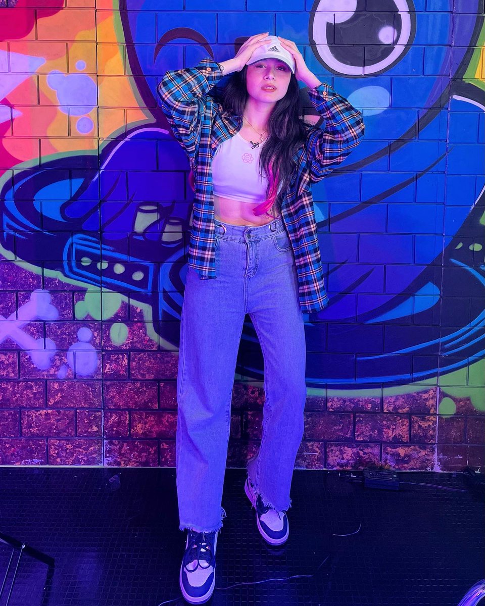 WardReinalyn's tweet photo. Baby do better π
#Wardreinalyn
#Fashion
#Streetwear
#WardRobe
#WardStyle
#Thehouseofcollab
#Thocseason3 https://t.co/SrQcPNj5ob