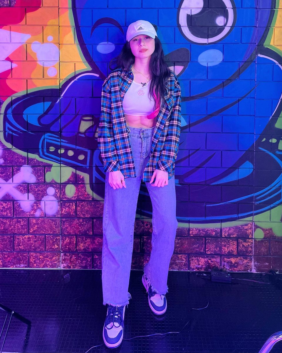 WardReinalyn's tweet photo. Baby do better π
#Wardreinalyn
#Fashion
#Streetwear
#WardRobe
#WardStyle
#Thehouseofcollab
#Thocseason3 https://t.co/SrQcPNj5ob