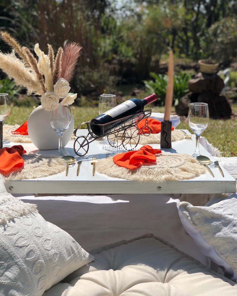 PlanItEventsZw's tweet photo. Summer Events deserve a flair of beauty. WhatsApp +263717697547 to get a quote today!😊 https://t.co/HzCrniNMAd
