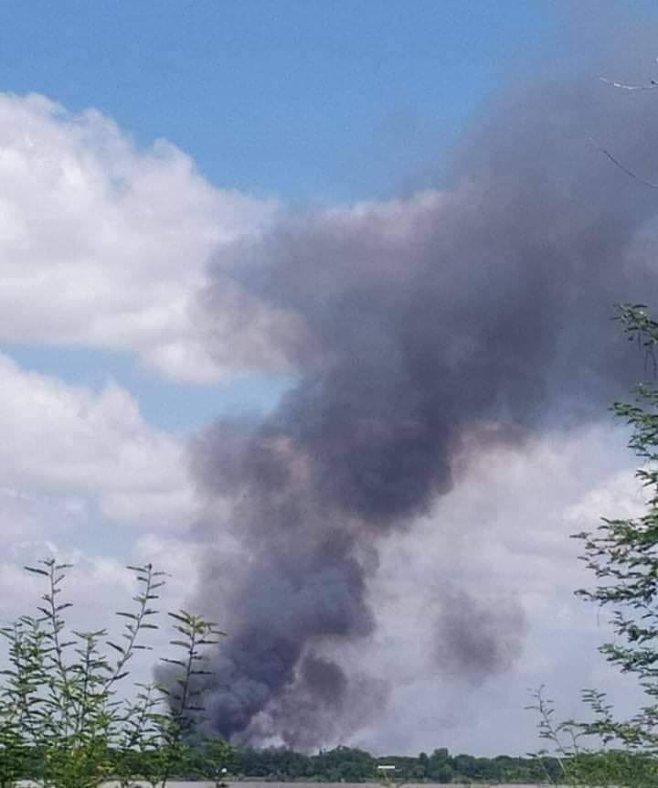 TTFR__Myanmar's tweet photo. Military armed forces set ablaze to almost all of the residential properties in Hlaykhote village, Yesagyo tsp again yesterday. They had already burnt down on 13th August. #2022Aug16Coup #US_SanctionMOGE #WhatsHappeningInMyanmar https://t.co/KP3rzWnI4W