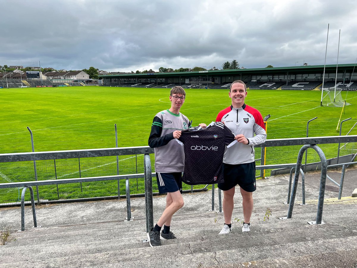 Shane Kelly of <a href="/StMichaelsSligo/">StMichaelsGaaSligo</a> is visiting all 32 GAA county grounds in Ireland for his 18th birthday and to raise funds for <a href="/TempleStreetHos/">CHI at Temple Street</a> We were delighted to welcome him to Markievicz Park where <a href="/Paul_Mc99/">Paul McNamara</a> presented him with his <a href="/sligogaa/">Sligo GAA</a> shirt gofund.me/6e4e4fa8