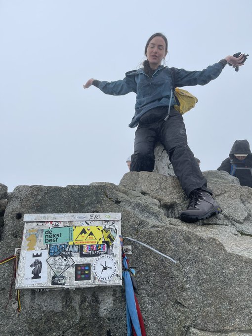 Climbing Rysy, the highest peak in Poland 😍🤩💪🏽 #natalygold #climbing https://t.co/y0Xkv3Wq5y<a href="/tag/climbing"class="tags"><span>#climbing</span></a><a href="/tag/natalygold"class="tags"><span>#natalygold</span></a>