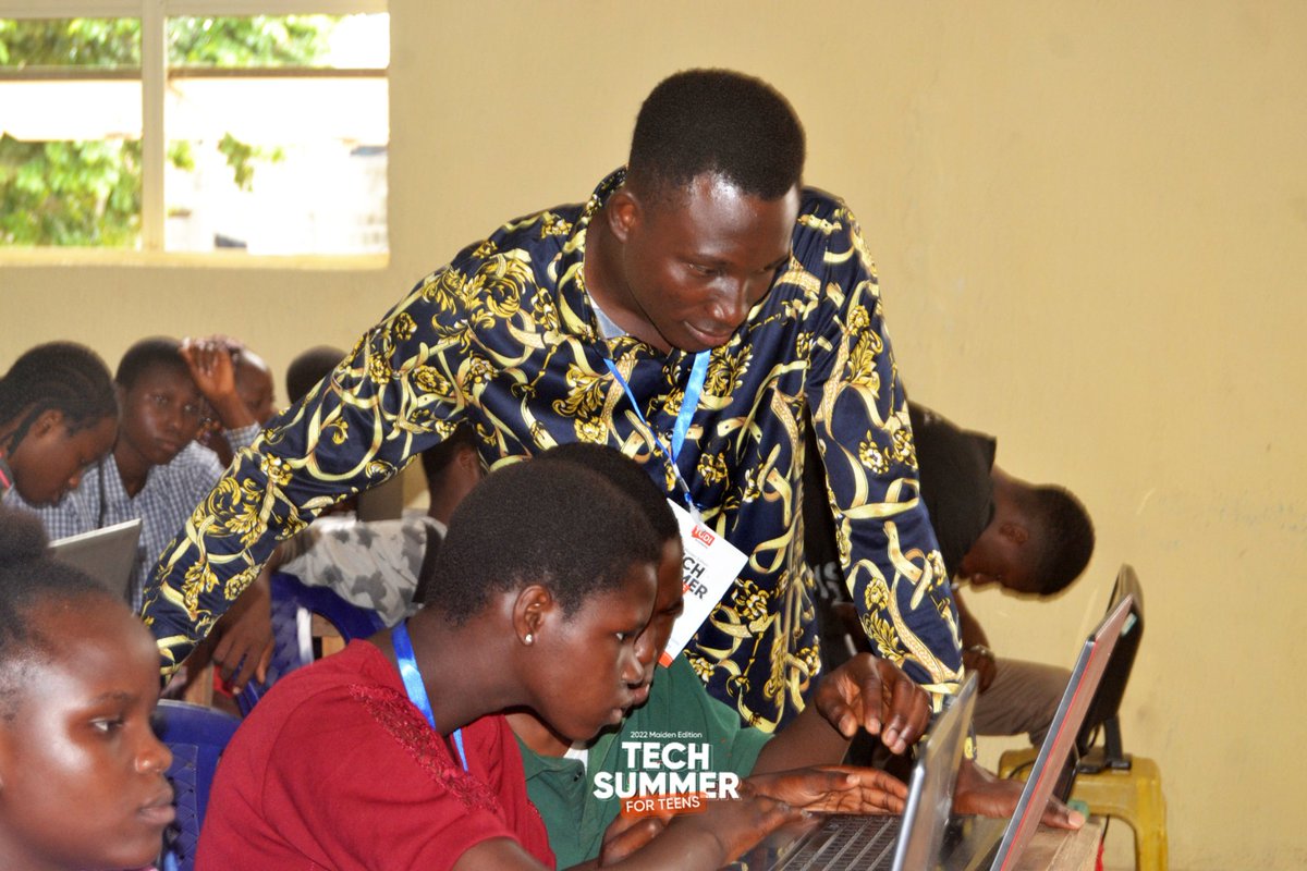 ngtgdi's tweet photo. More on Day 6:
Akinpelumi Akinboye, MNCS joined us live to talk the kids on how to tell their story online.
#techSummer #teens #tech #TechSummerforteens #uiux #css #html #javascript #productdesign #grassroots #development #tech #women #design #architecture #digital #careers https://t.co/SDxpGSgcGH