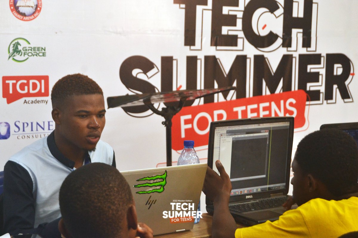 ngtgdi's tweet photo. More on Day 6:
Akinpelumi Akinboye, MNCS joined us live to talk the kids on how to tell their story online.
#techSummer #teens #tech #TechSummerforteens #uiux #css #html #javascript #productdesign #grassroots #development #tech #women #design #architecture #digital #careers https://t.co/SDxpGSgcGH