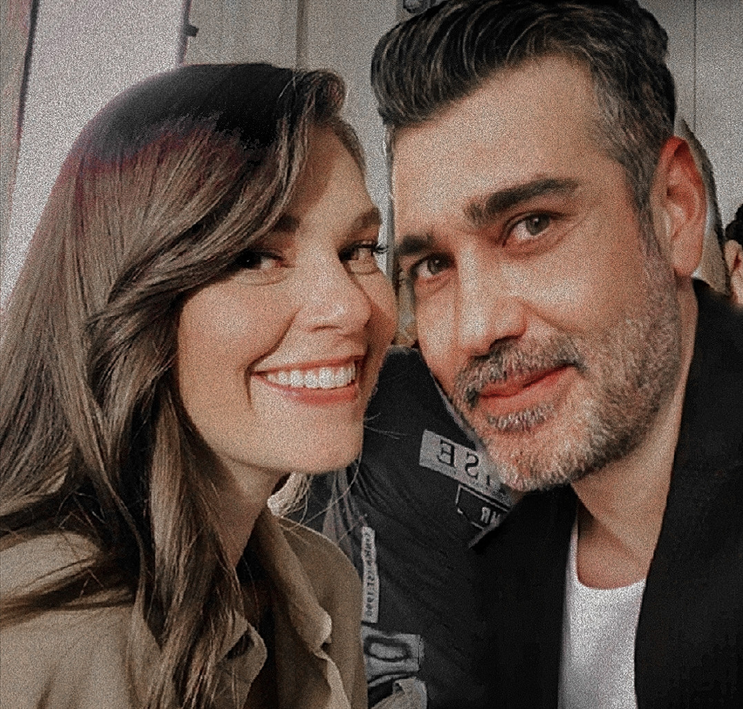 AEnverimm's tweet photo. Aslının yeni dizisi için partner arıyorsanız buraya bakın bi 🤤❤️‍🔥✨ #aslıenver #canercindoruk https://t.co/sMpSNNbxjX