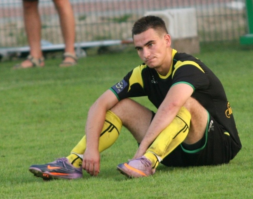 Kalendarium57's tweet photo. Dziś swoje 37. urodziny obchodzi nasz były defensor - Jakub Łuczakowski! Przyszedł on do nas w 2005 roku prosto ze Stali Stalowa Wola i spędził w Siarce nieprzerwanie 8 sezonów. Łącznie ponad 200 meczów w naszej koszulce i 2 gole. Wszystkiego Najlep(S)zego! https://t.co/Xjkq6DAOIF