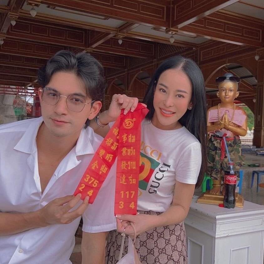 BitterKae's tweet photo. ขอบคุณแม่หนิงและคณะ เลขท้าย 42 พอได้กินหนม #เข้มมุก https://t.co/HDdHKEItJ5
