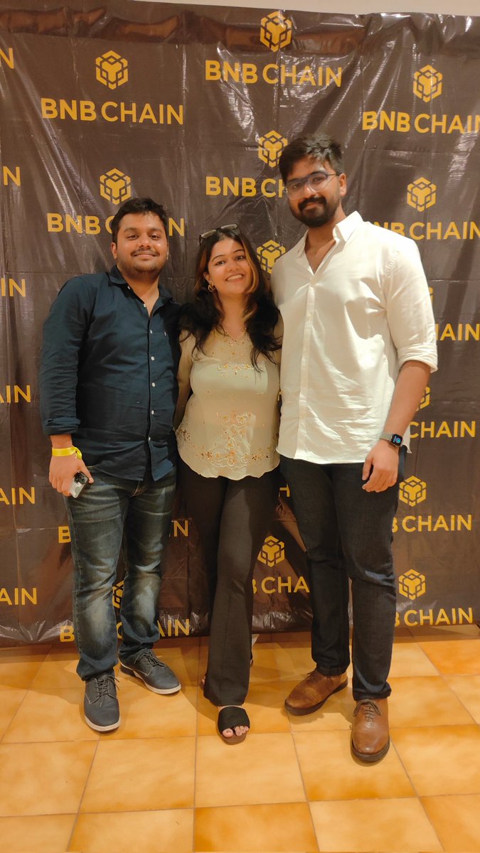CruizeFinance's tweet photo. @CruizeFinance team at the @BNBCHAIN meetup in Goa!!✨

#bnbchaingoa https://t.co/WRGpAhqGWM