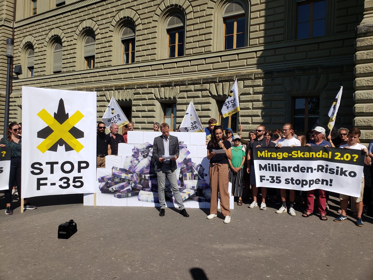 Mirage-Skandal 2.0? Die Einreichung der #StopF35 Initiative ist in vollem Gange!