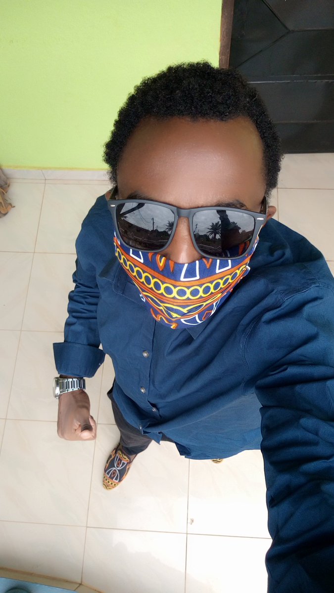 TitiNdema's tweet photo. @doualanow On à tous une photo avec un masque 😁
#showmeyourmask https://t.co/I797ZrCqSb