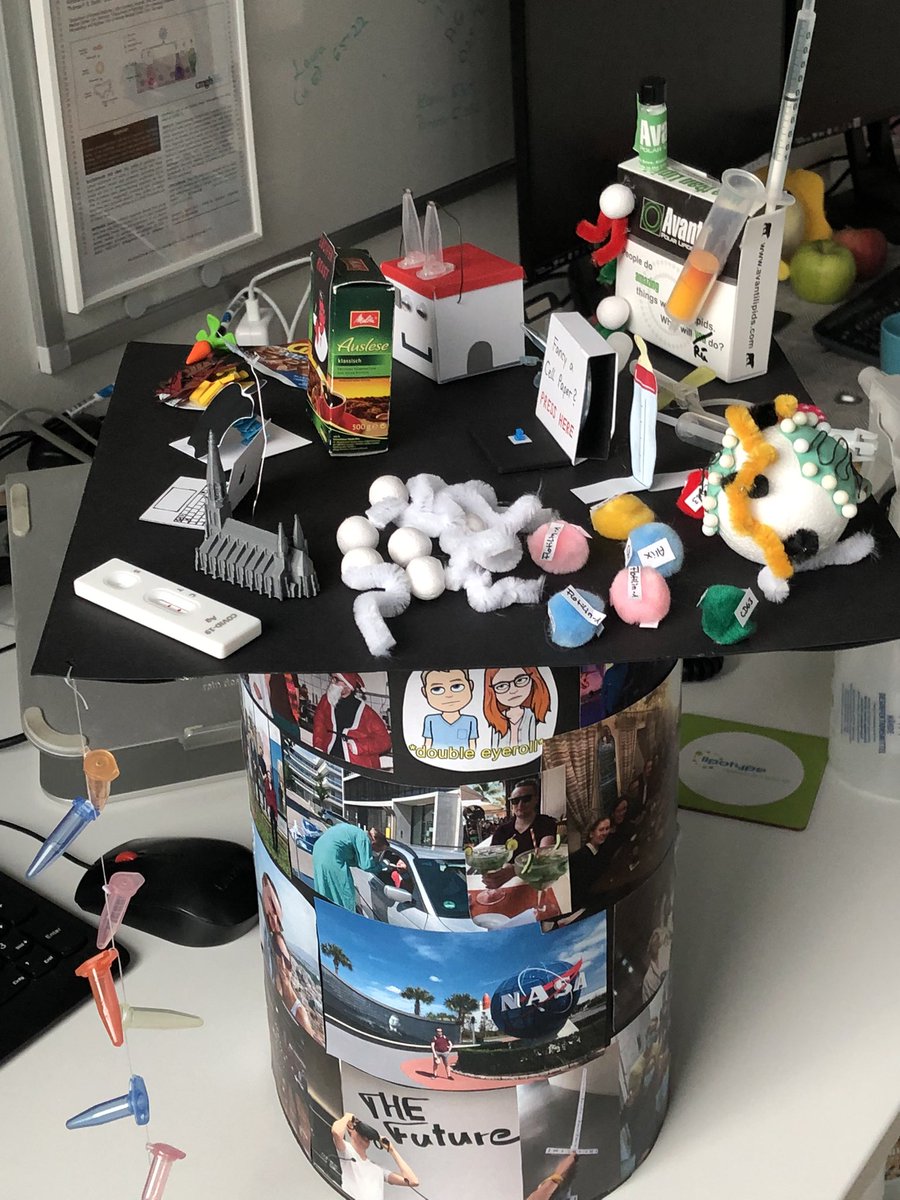 r_gross_'s tweet photo. PhDone ✅ Very happy to have had such a great environment and colleagues in the past 4.5 years and looking forward to new projects with them in the future 👀 #extracellularvesicles #drrernat #virology https://t.co/v2alpLL79F