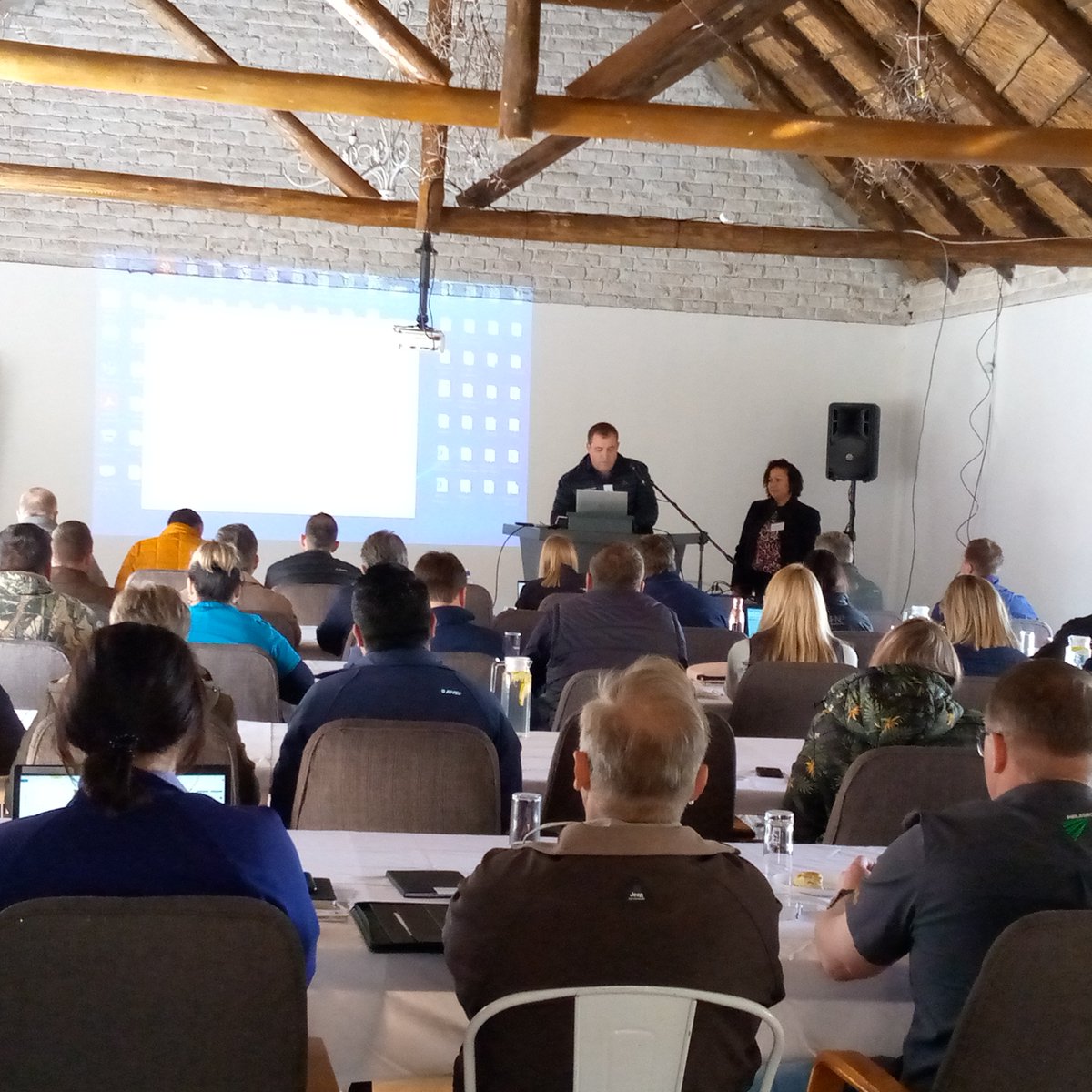 SViticulture's tweet photo. SASEV Table &amp; Raisin Grape Info Day on 15/08  Groblersdal was a huge success. Thanks to programme directors Schalk Reynolds of @PhilagroSA, Tarryn Wettergreen &amp; Mecia Petersen of @SATI

#success #tablegrapes #raisins #technologytransfer #agriculture #AgriTech #womeninagriculture https://t.co/bQ8qcEbPjM
