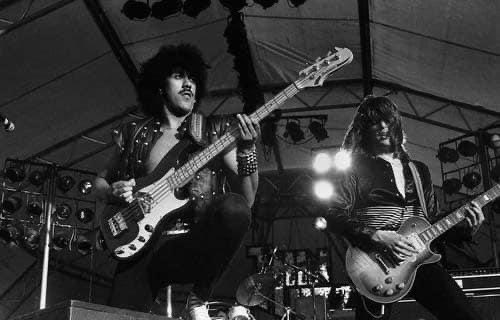 SlaneCastle's tweet photo. 🎸 1981 Thin Lizzy #SlaneRocks 

Phil with Lord Henry. 

📷 Credit: Dave Spearman

#OnThisDay #slane #slanerocks https://t.co/8M87FOWik4