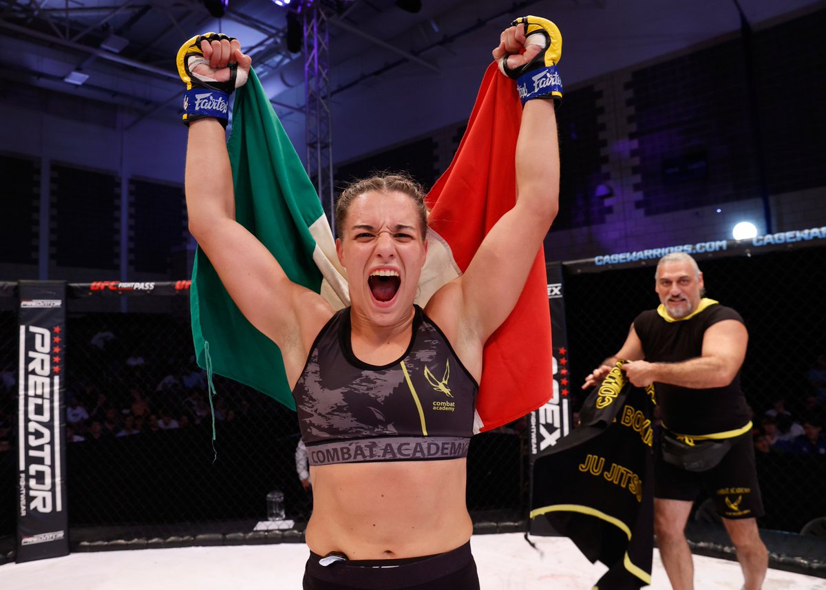 CageWarriors's tweet photo. 𝙏𝙝𝙚 𝙄𝙩𝙖𝙡𝙞𝙖𝙣 𝙅𝙤𝙗 🇮🇹

Italy went 2-0 at #CW142 as Jasmine Favero and Michelangelo Lupoli won their respective fights in impressive fashion🙌 https://t.co/Wd84Zm7RKP