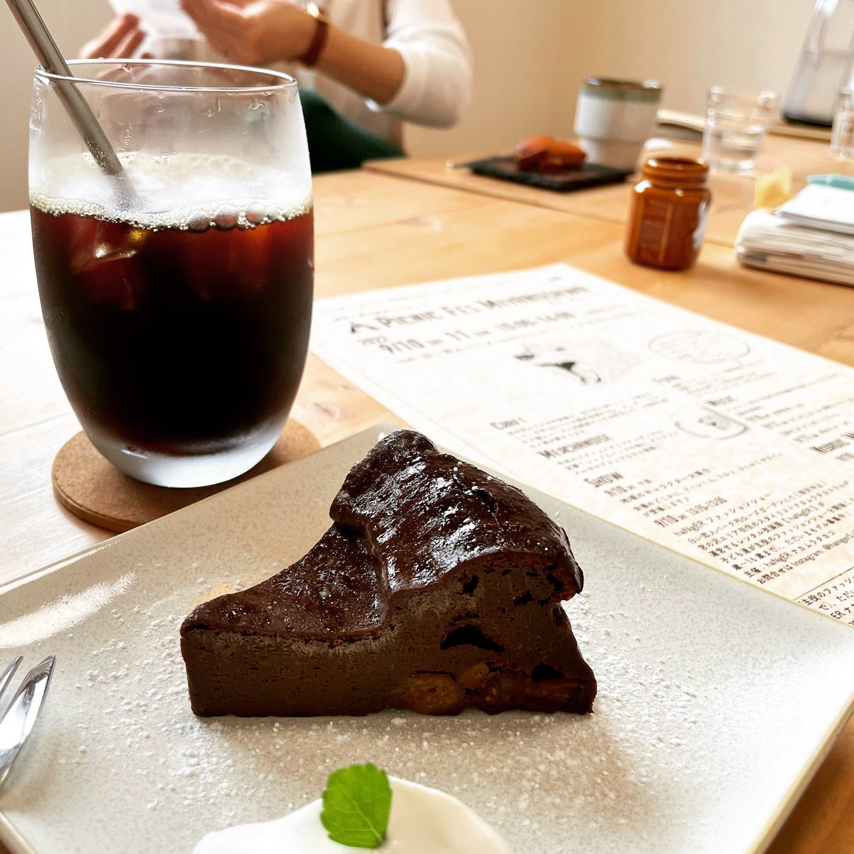 madooooon's tweet photo. ピクフェス宮の沢2022の打ち合わせだよー！！
コロナ前のイベントの感覚が全然取り戻せません！脳みそが働かない🧠
#picfes #ピクニックフェス宮の沢 https://t.co/gaTrVuEvPs