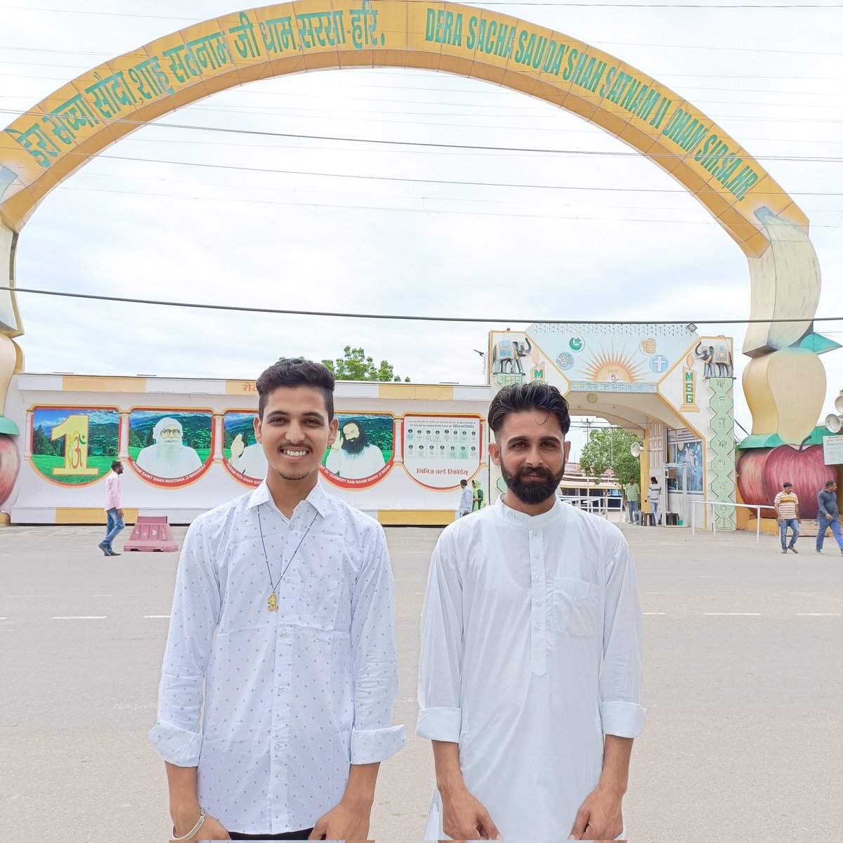 insan_Ninder_7's tweet photo. मक्की दी छल्ली वे, मक्की दी छल्ली वे। सरसे विच छेती आ माहिया तेरे बिना साडी रूह तड़फदी कल्ली वे।

#ThnkstoMSGPAPAJi🙏🙏 #EnjoyingLife💯💥 At #Dss_org Celebrated🎉🎊💞💥💯 #Brdy &amp; Celebrating💞💥💯 Birthmonth of Loving 😍 💞💞MSG GURUPAPA Ji💞💞 https://t.co/uM6yt7A4vX